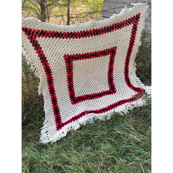 Vintage 1970s Large Granny Square Crochet Fringed Afghan Blanket - Picture 9 of 15